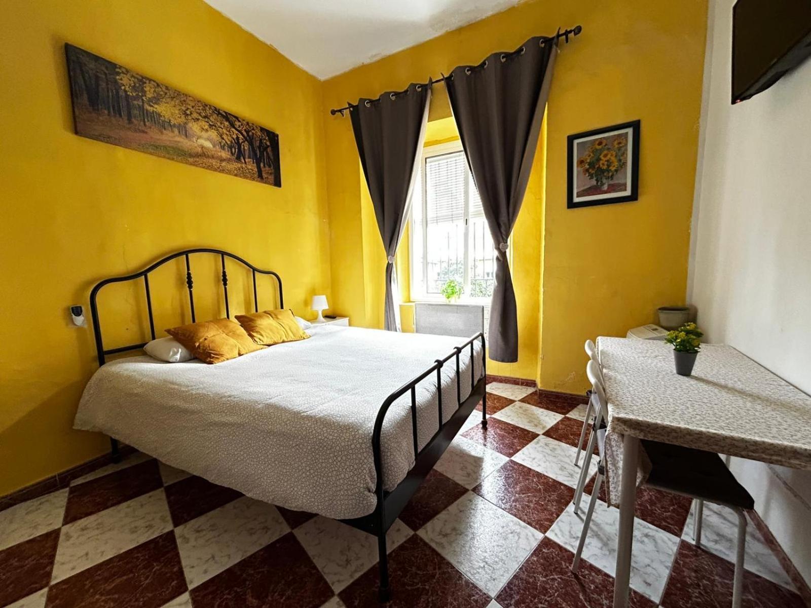Santa Isabel Cost In Private House Seville
